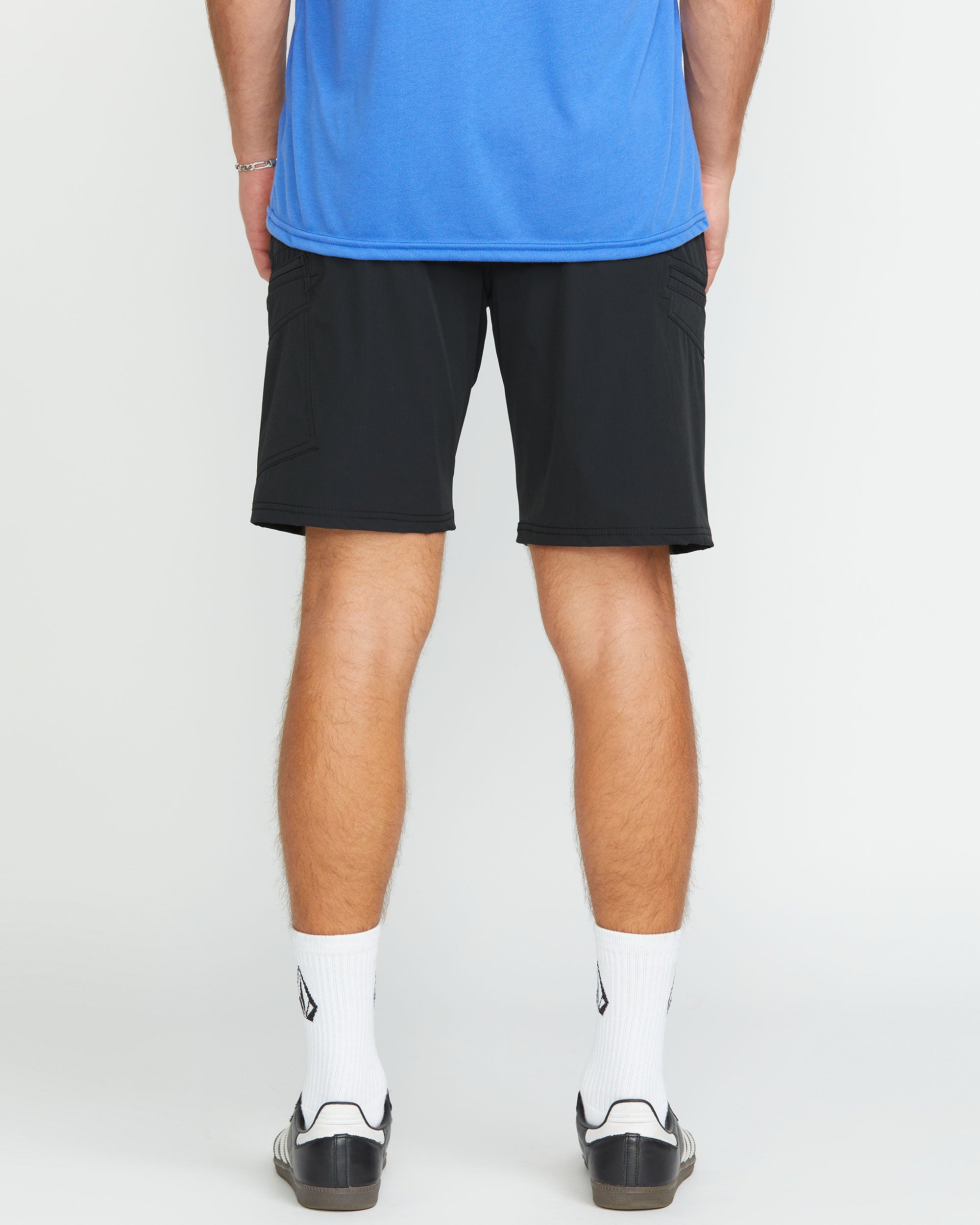 Men's Cashed In Cargo 20 Hybrid Shorts - Image 2